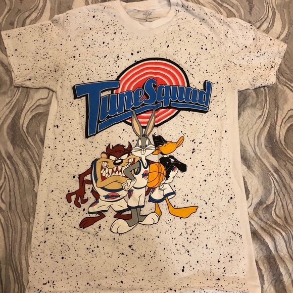 Looney tunes t shirt 🌵 - Picture 1 of 3